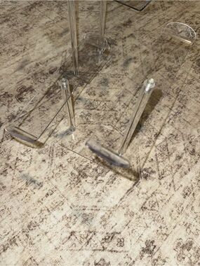 Clear Acrylic headband Display Riser (Set x 2)